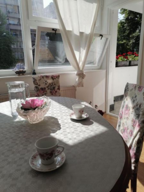 Flowers Apartment Tuzla